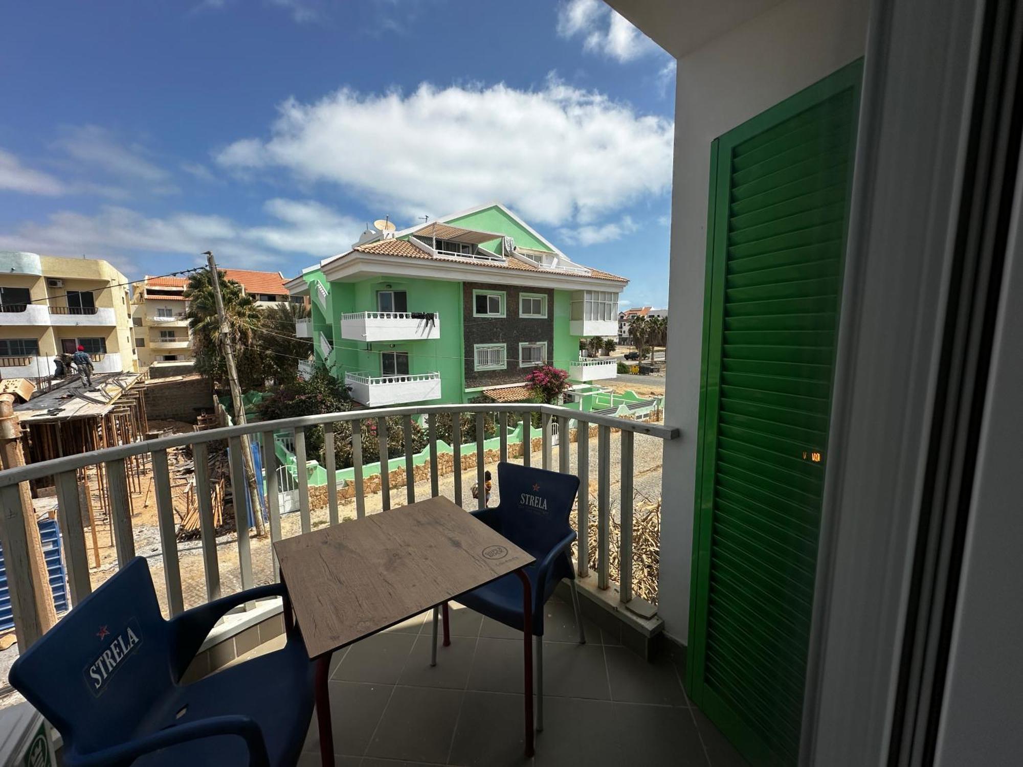 Leme Bedje - By Bobbywashere Santa Maria Exterior photo